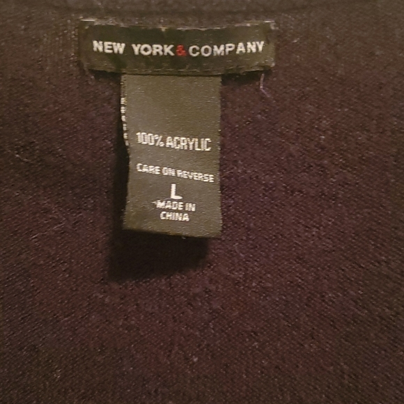 3/$20 New York & Company Sweater - Picture 2 of 3